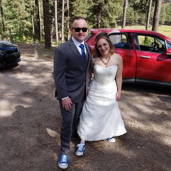 Meet your Posher, Holly - Picture 1 of 3